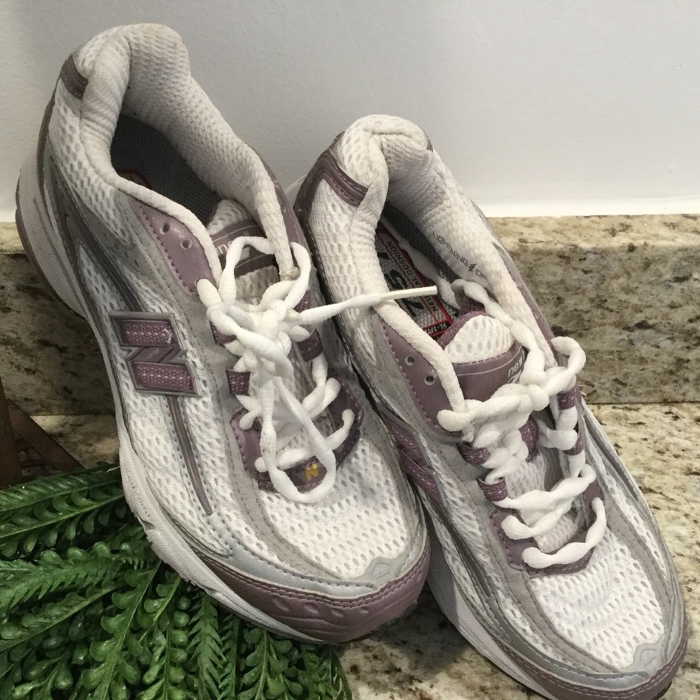 New Balance Tennis Shoes